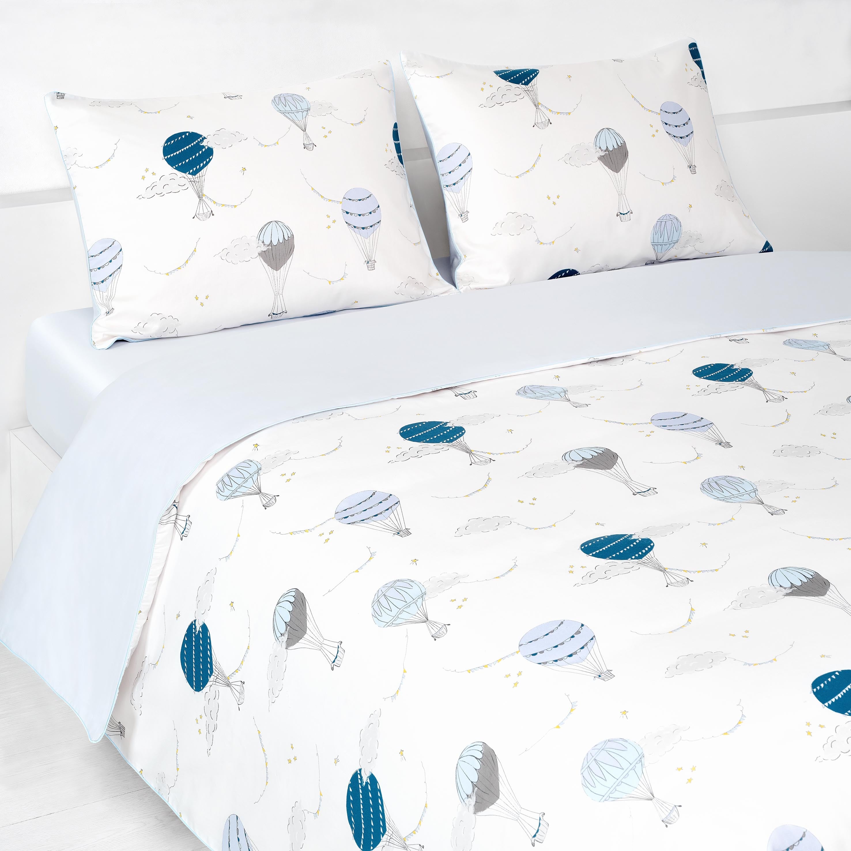 Touch The Sky Full/Queen Duvet Cover - Blue