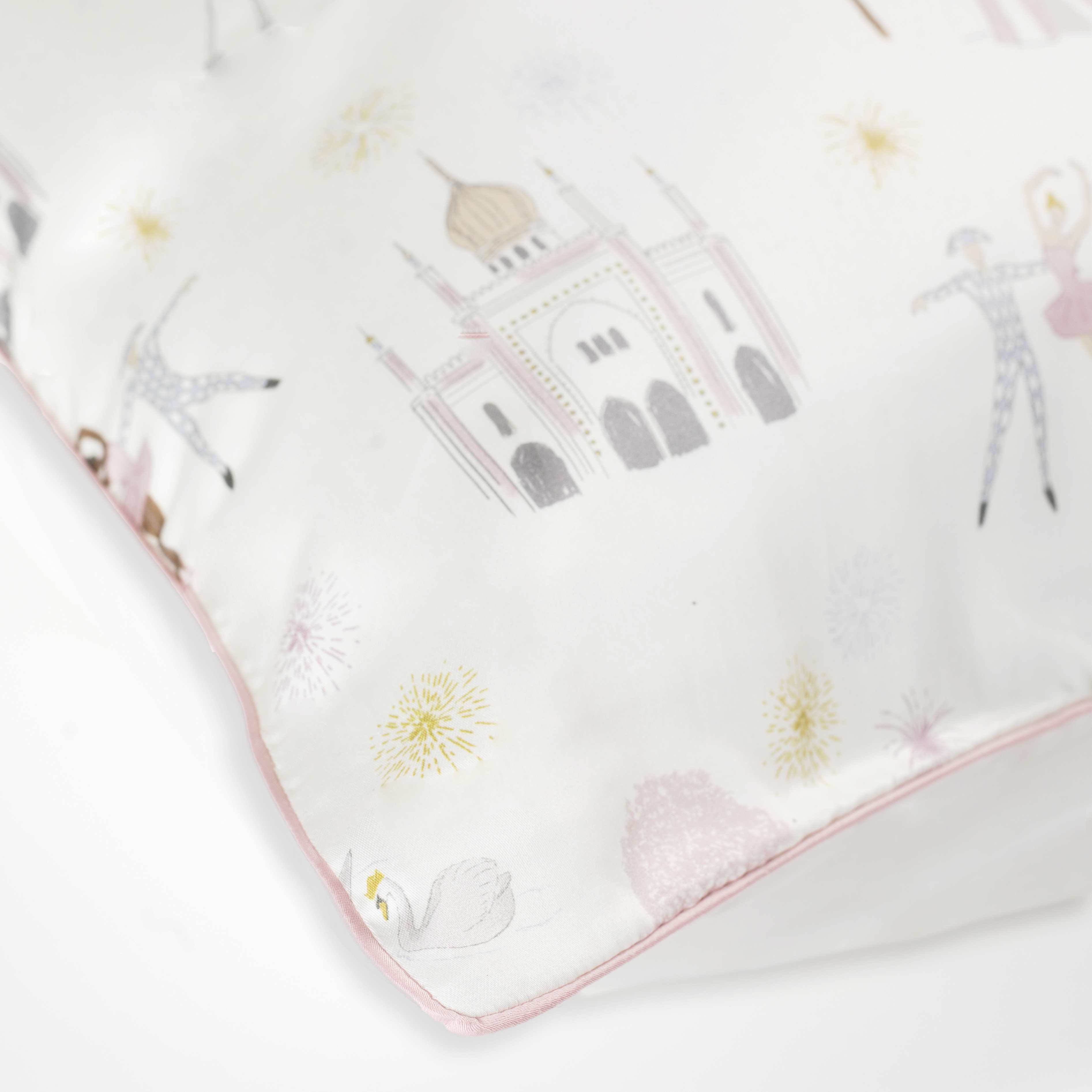 Adventures in Wonderland Twin Set - Ivory