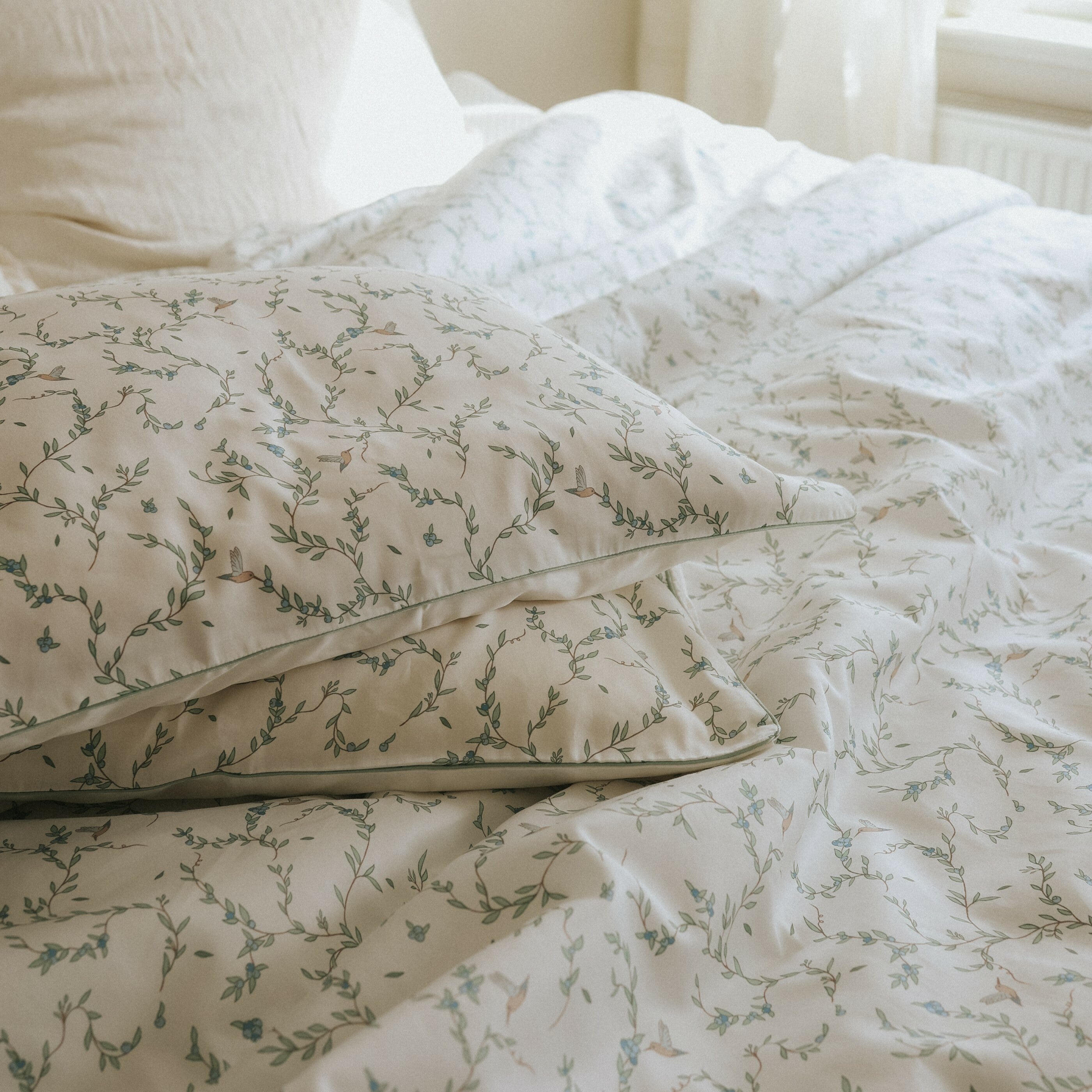 Secret Garden Full/Queen Duvet Cover - Ivory