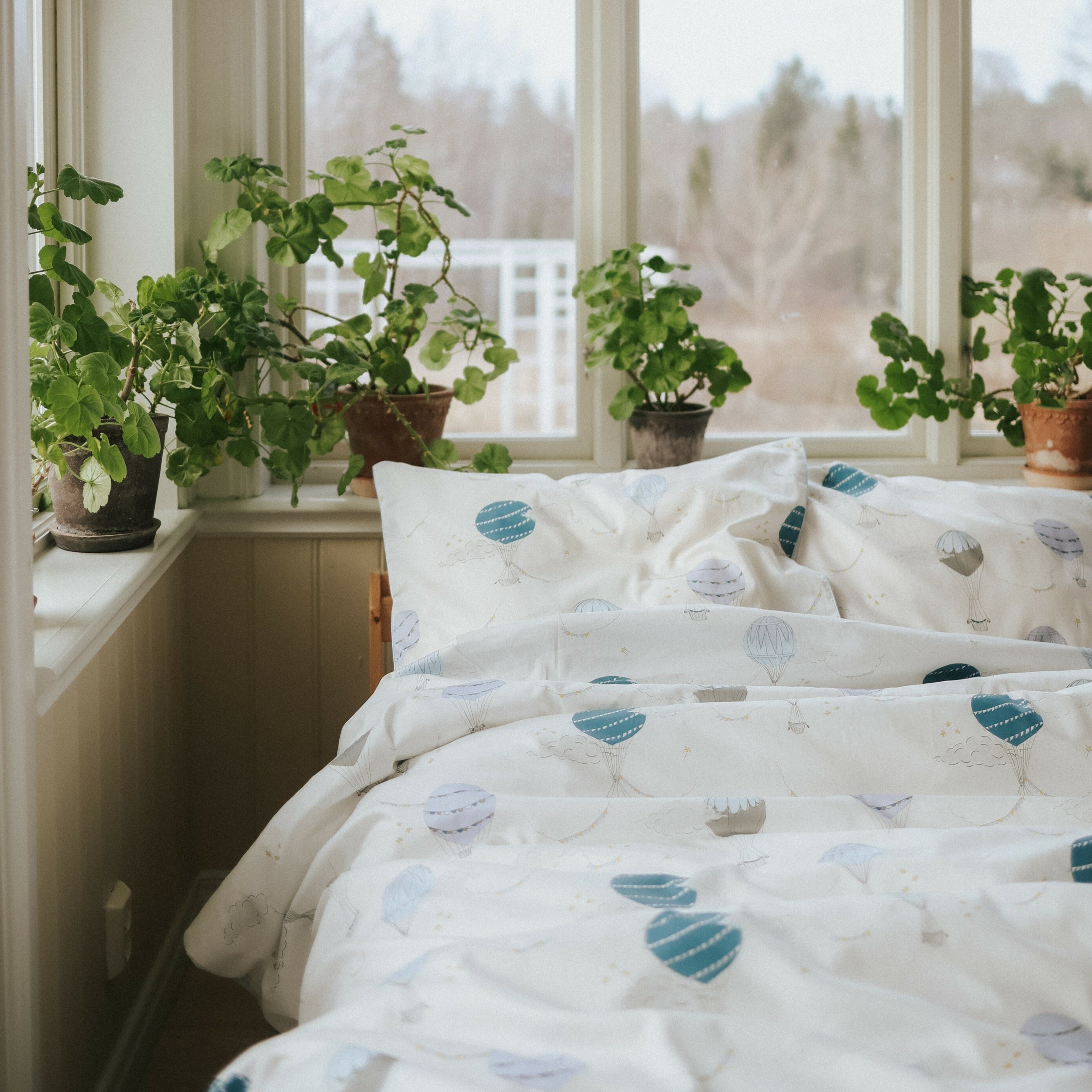 Touch The Sky Full/Queen Duvet Cover - Blue