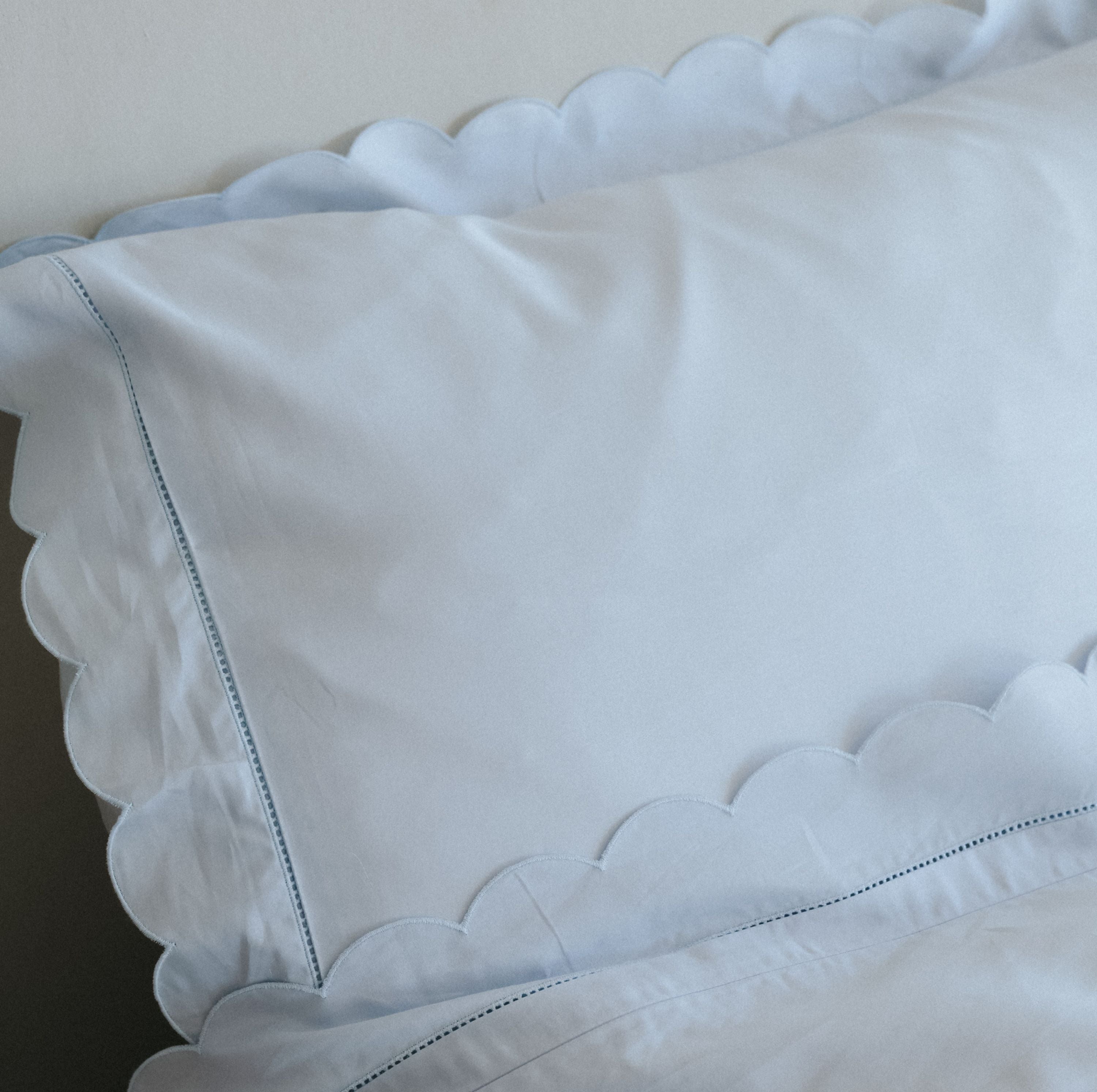 Scalloped Starlight Standard Pillowcase Set - Blue