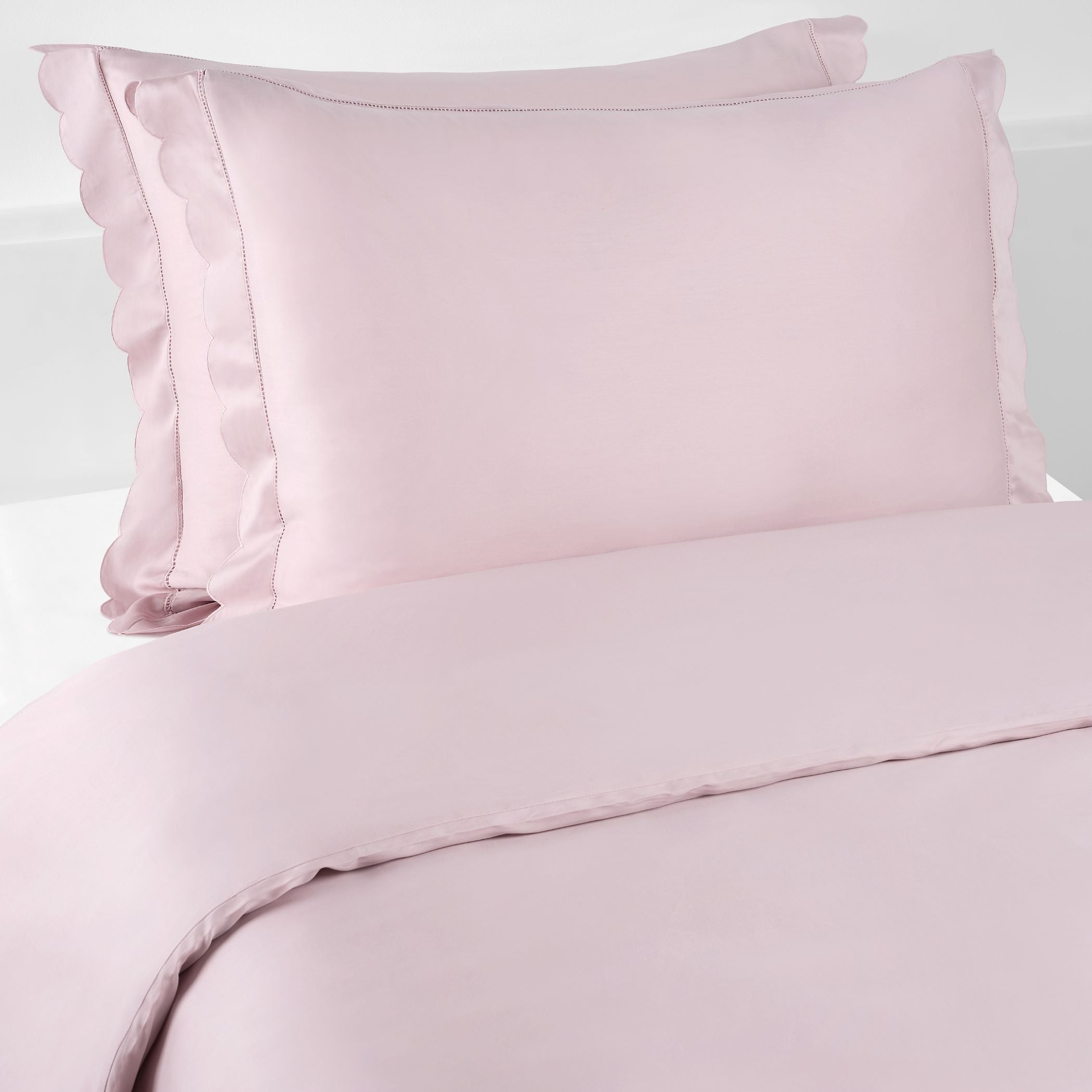 Scalloped Starlight Twin Set - Rose