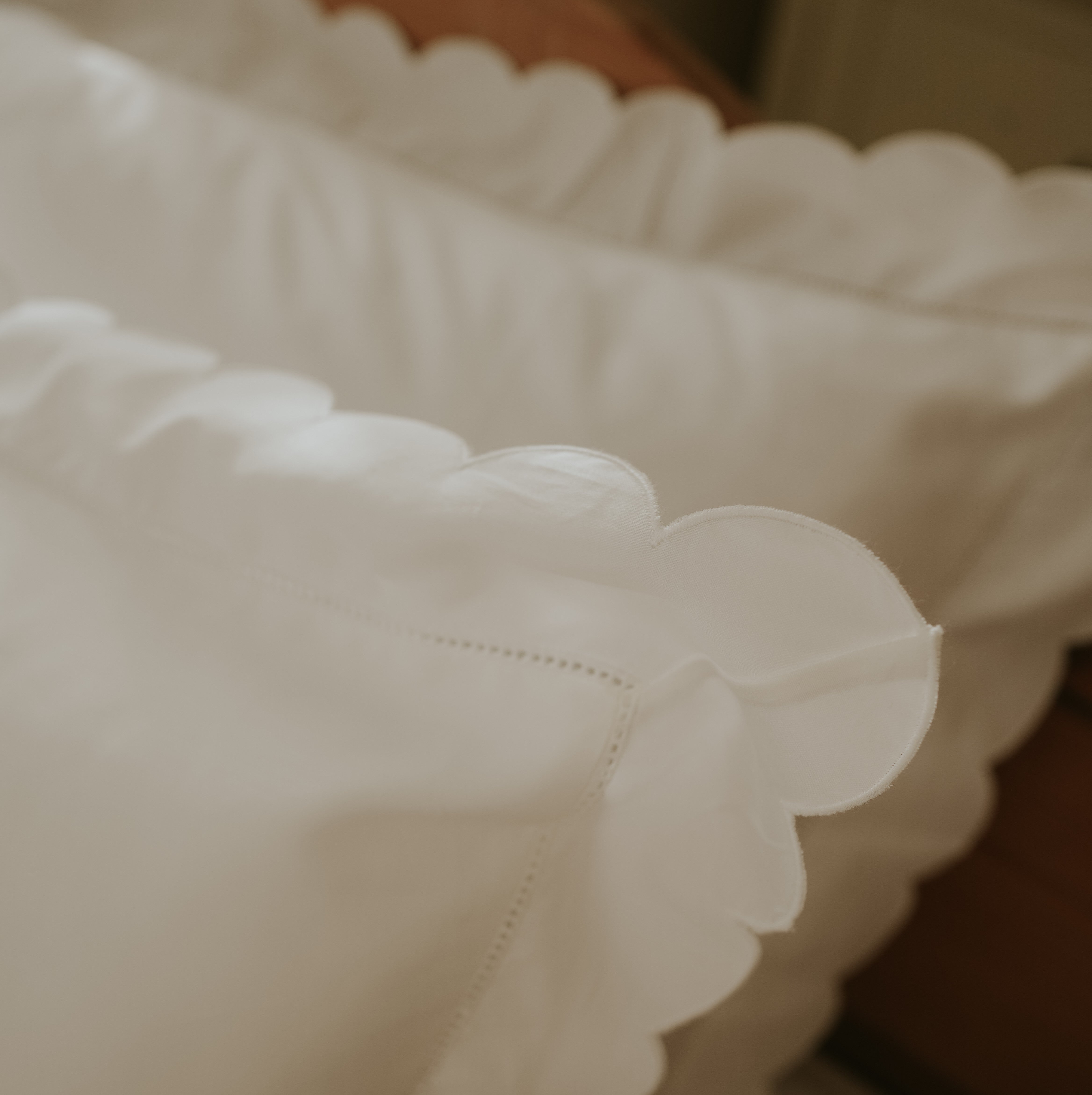 Scalloped Starlight Standard Pillowcase Set - White