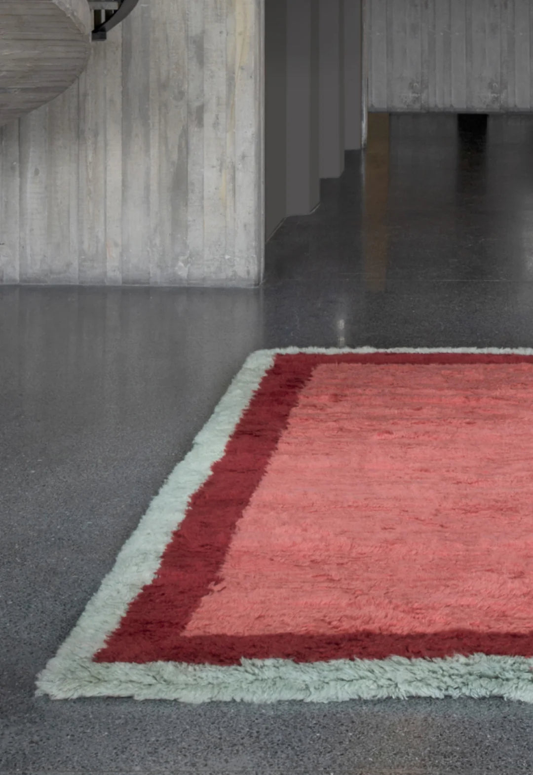 Shaggy Edge Wool Rug - Rose