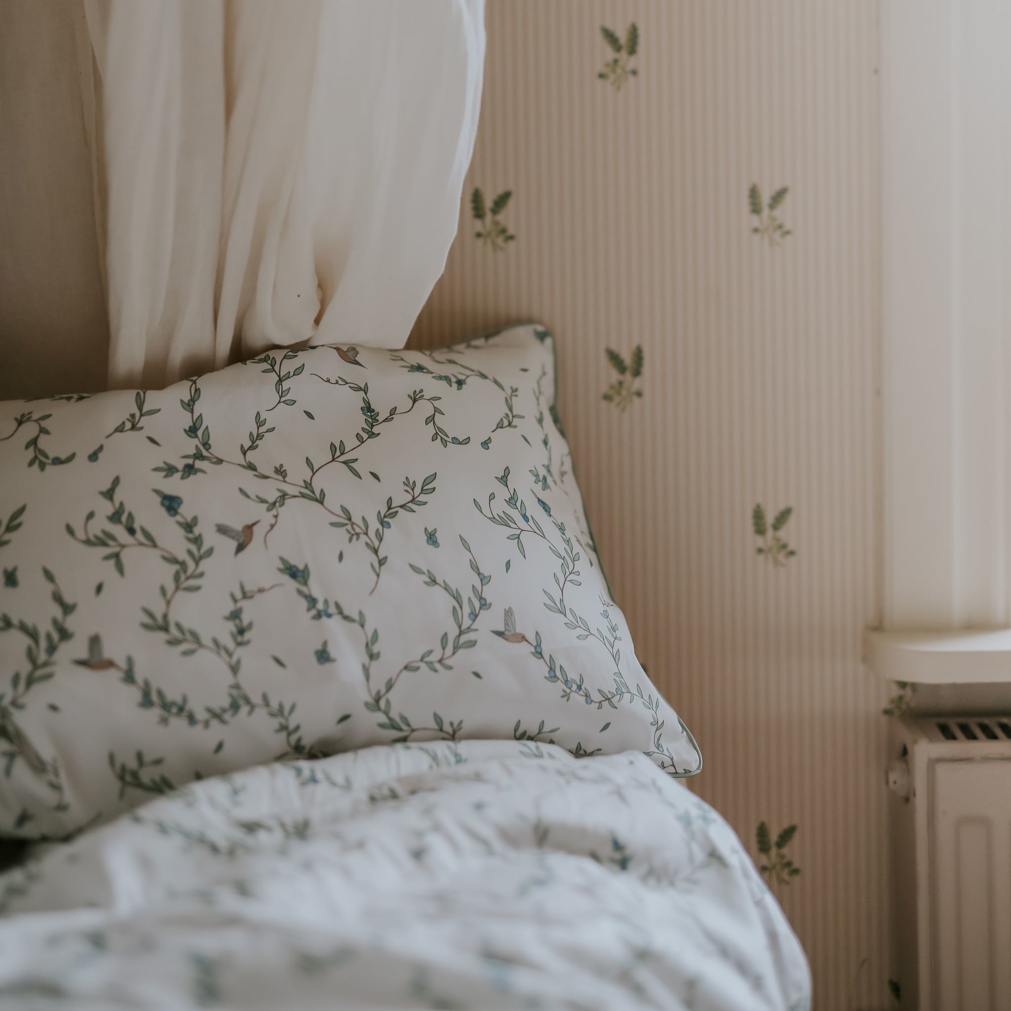 Secret Garden Standard Pillowcase Set - Ivory