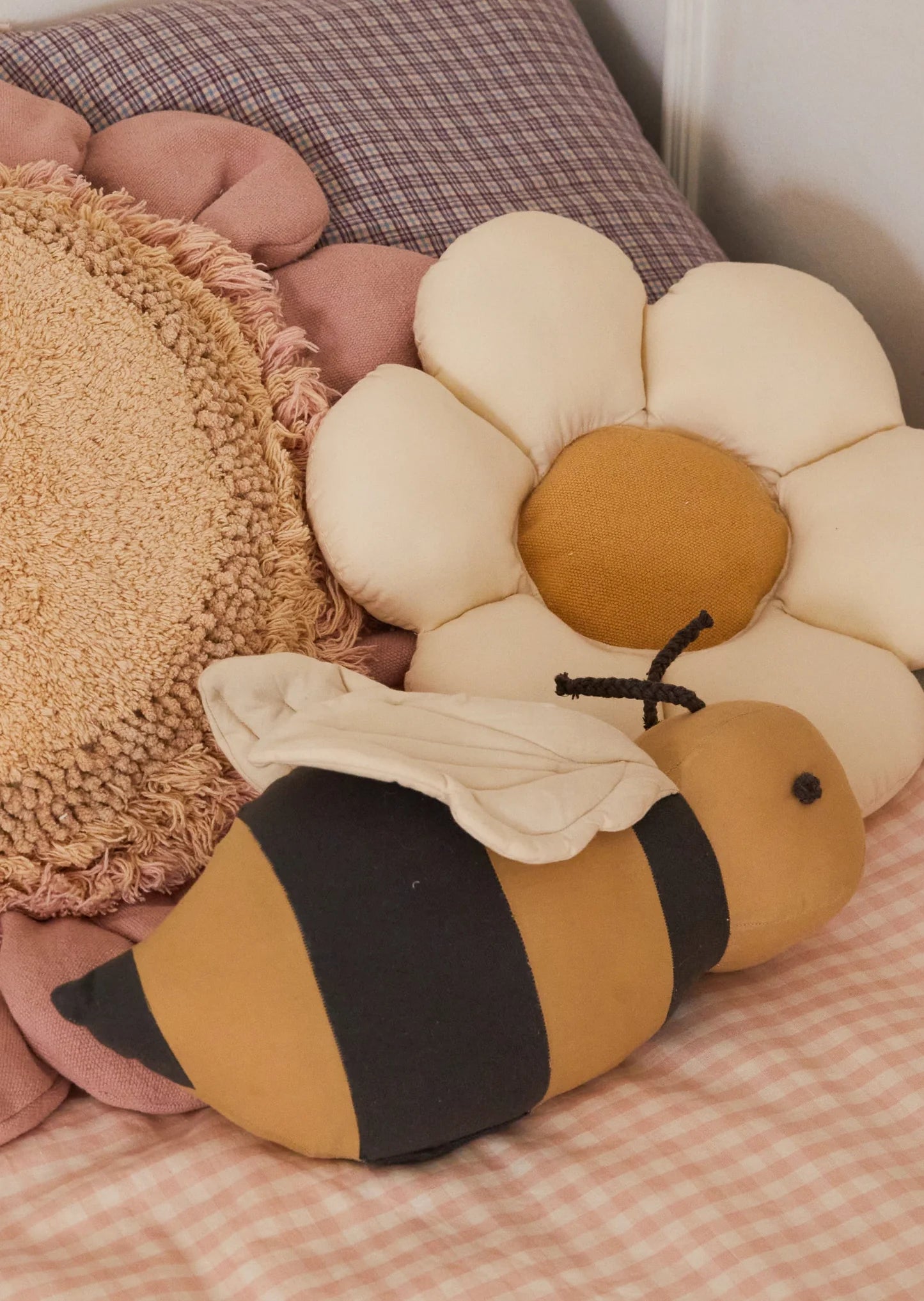 Little Daisy Cushion