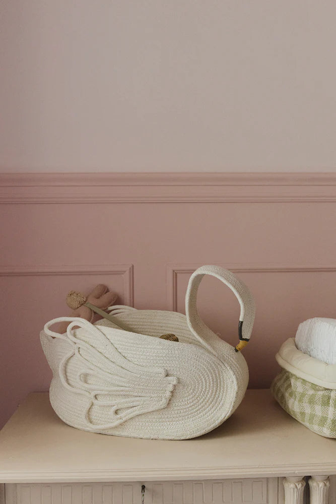 Swan Basket - White