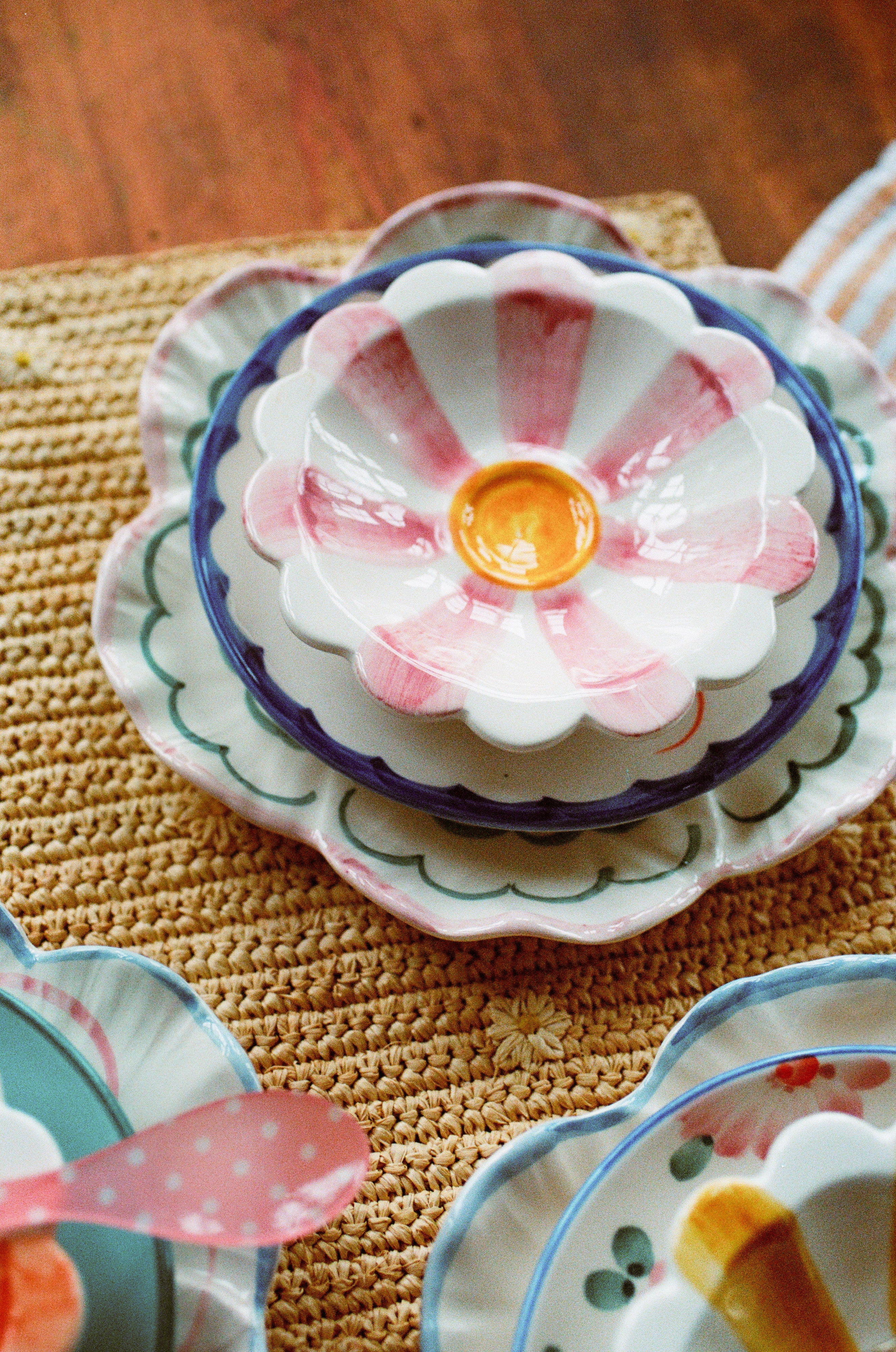 Ceramic Flower Bowl - Pink