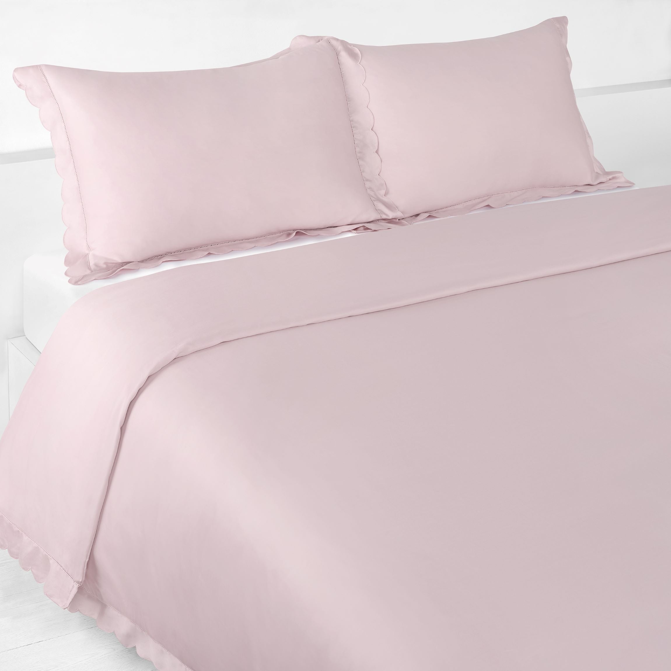 Scalloped Starlight Full/Queen Duvet Cover - Rose