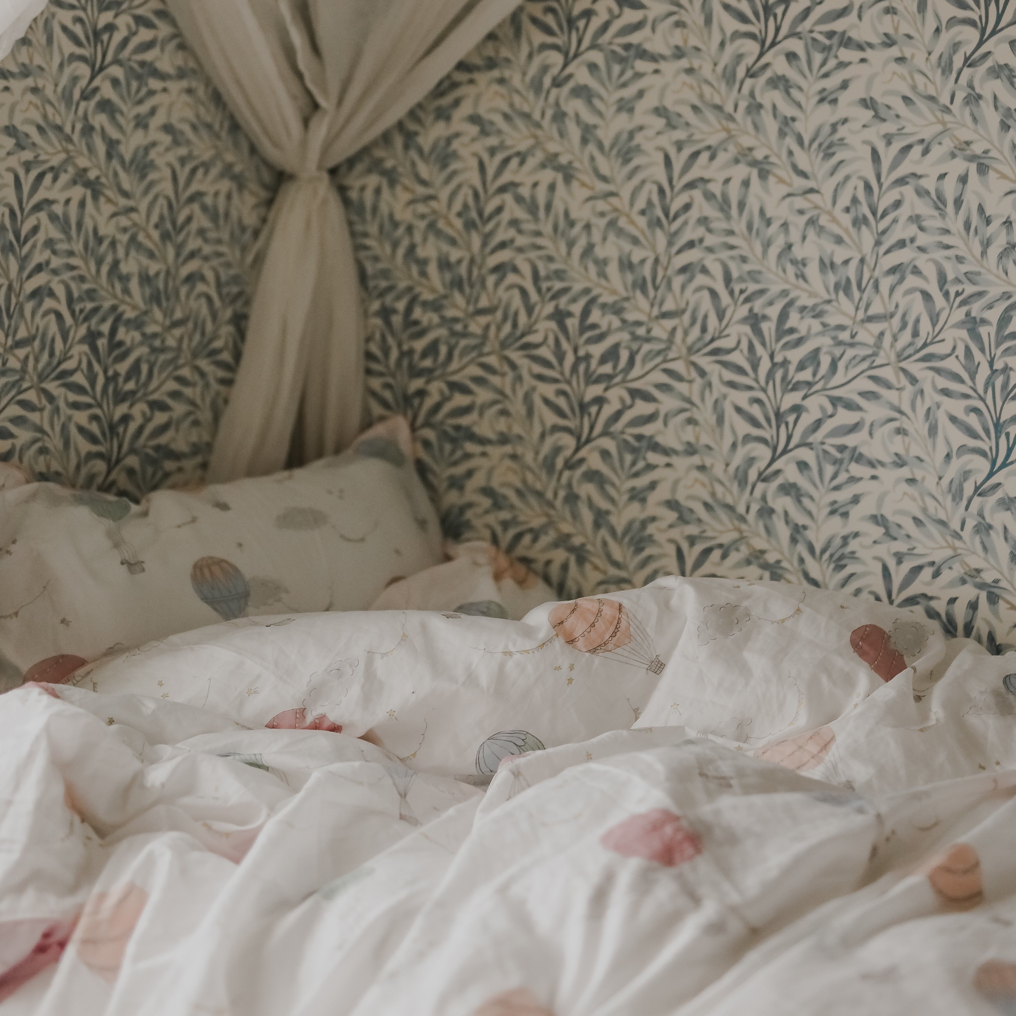 Touch The Sky Full/Queen Duvet Cover - Pink